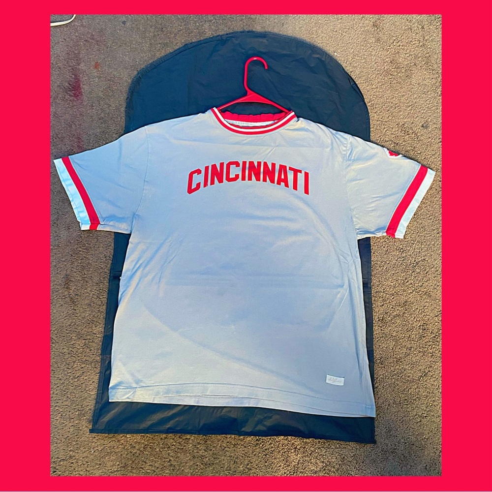 Cincinnati Reds Vintage Baseball Tee